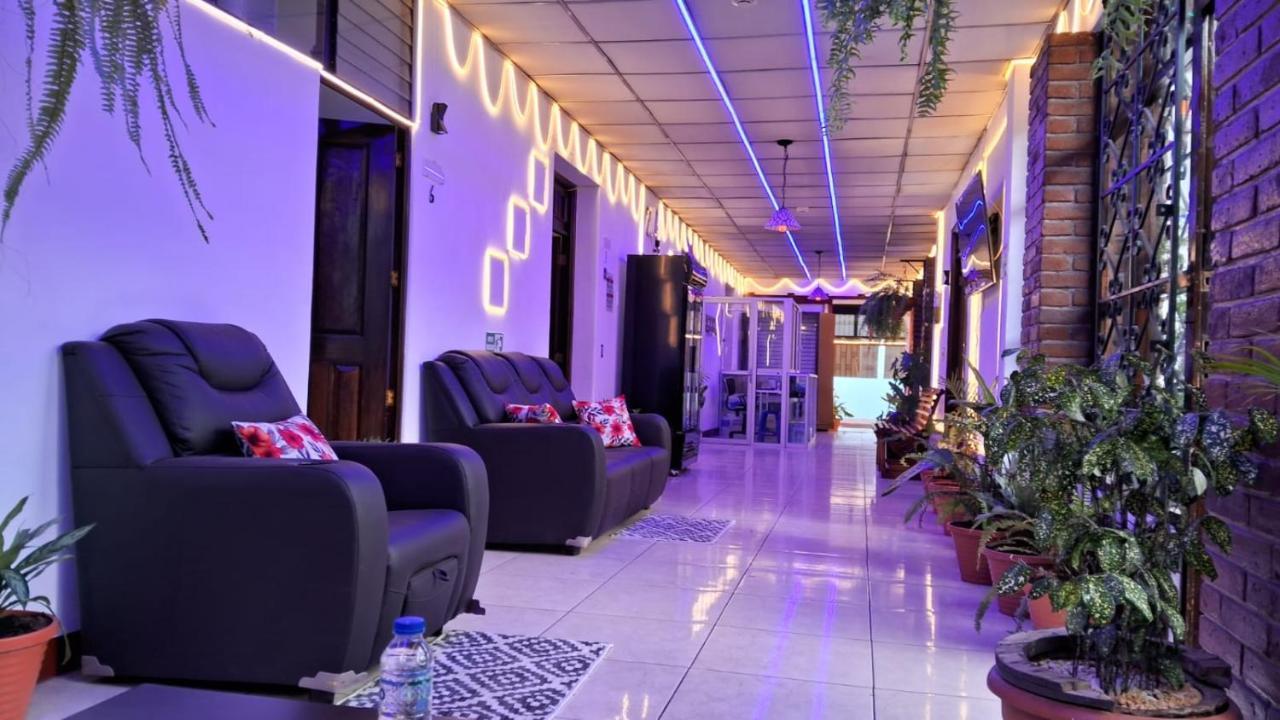 Hotel Kamelot Parque Central Реталулеу Екстер'єр фото