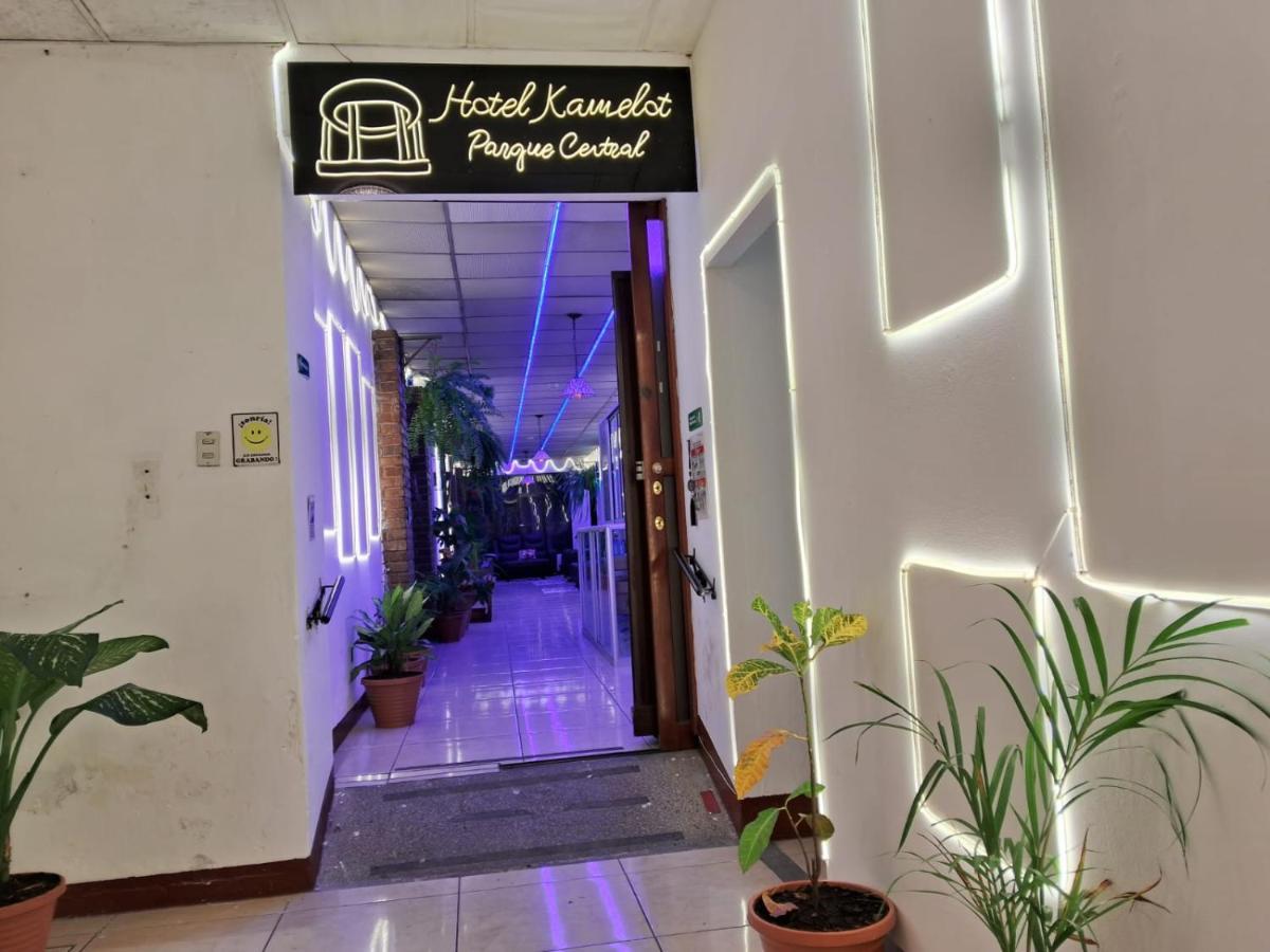 Hotel Kamelot Parque Central Реталулеу Екстер'єр фото