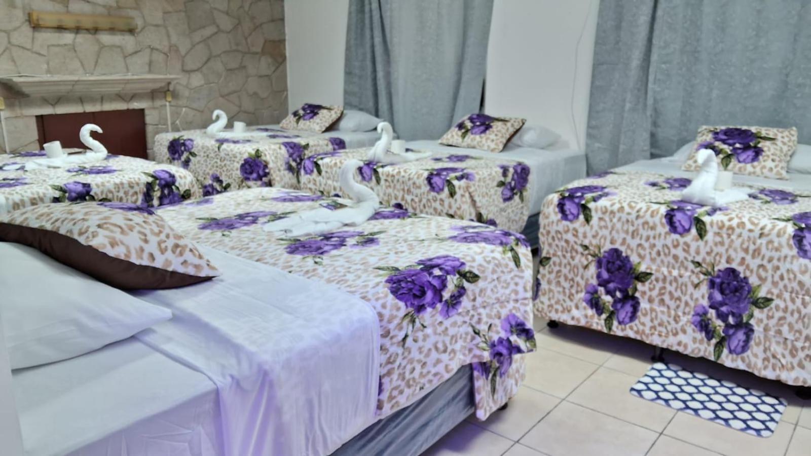 Hotel Kamelot Parque Central Реталулеу Екстер'єр фото