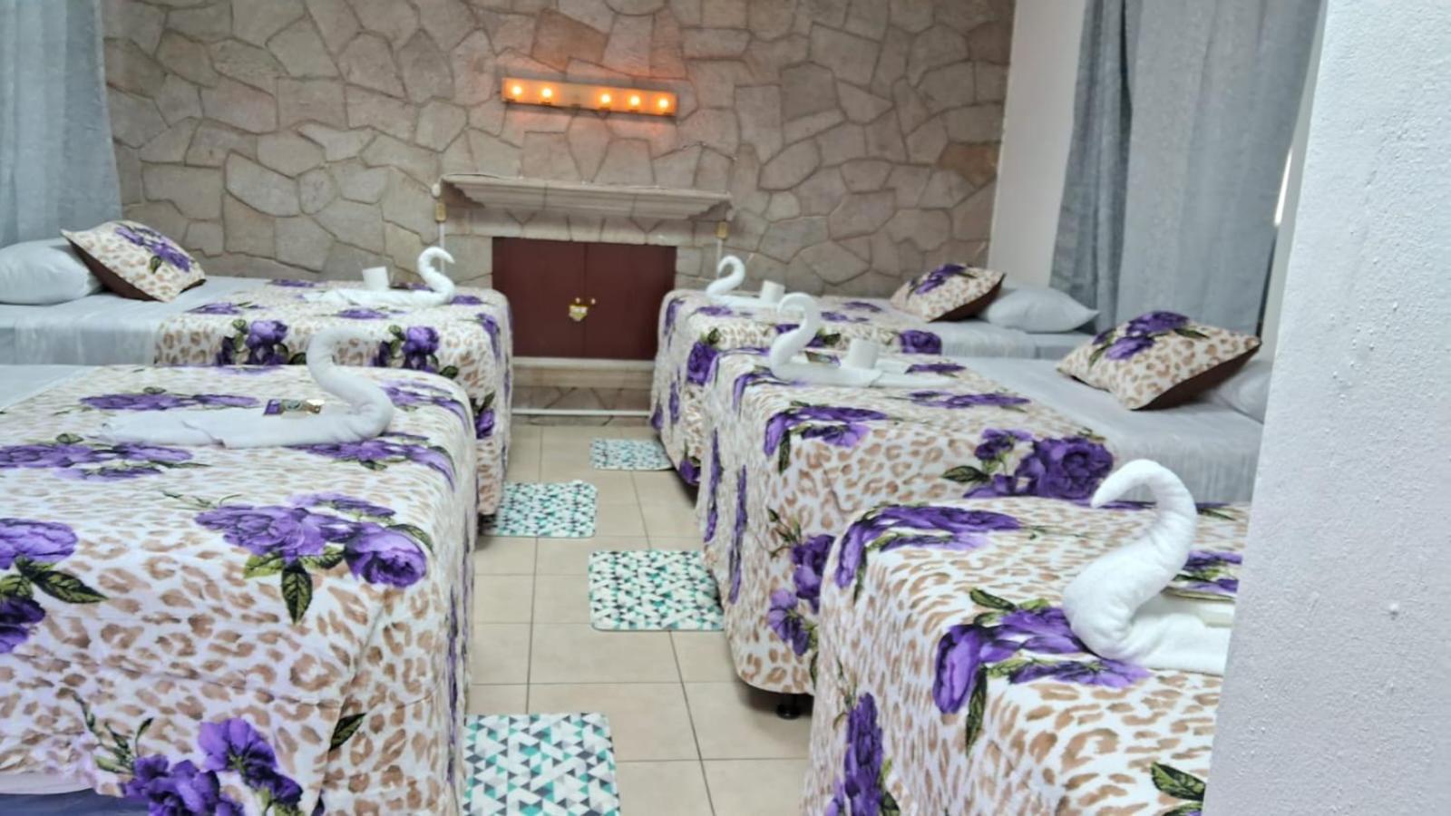 Hotel Kamelot Parque Central Реталулеу Екстер'єр фото